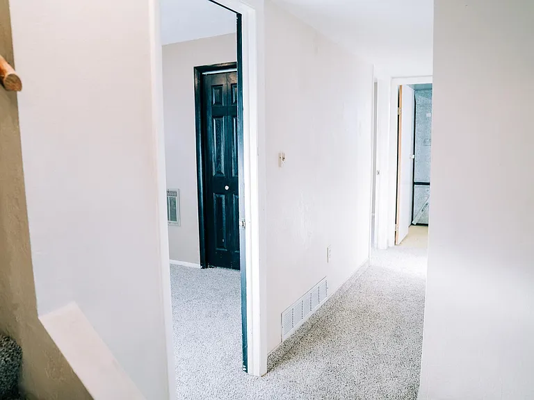 2170 W Meadow St — Photo 34