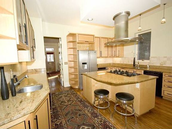 Gourmet Kitchen