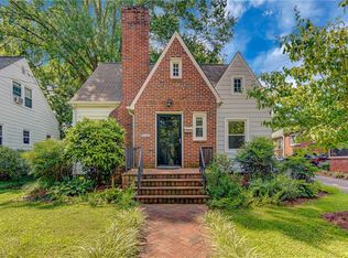 1167 S Hawthorne Rd, Winston Salem, NC 27103