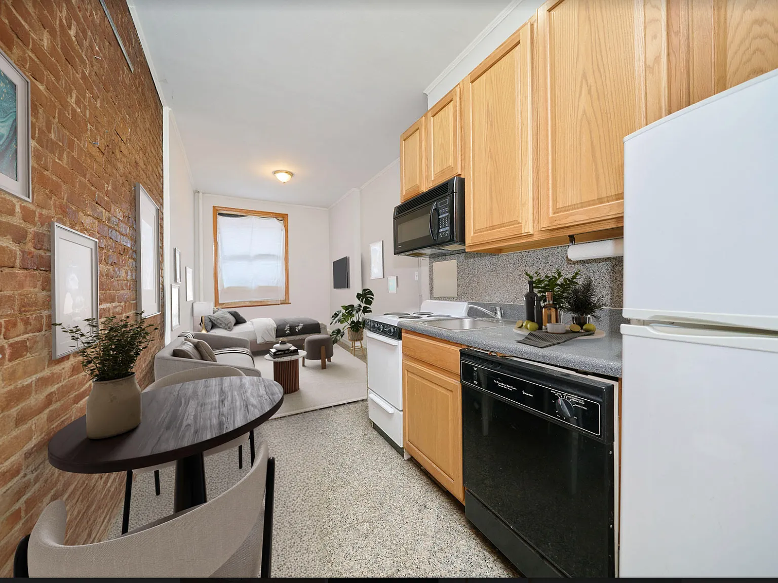 331 West 43rd Street — Photo 2