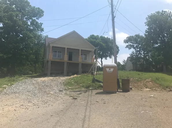 716 Jones Park Ct, Nashville, TN 37207