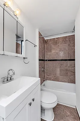 Rented by REAL New York | media 5