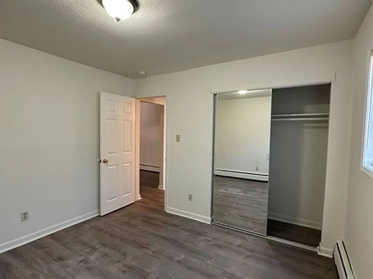 2544 Union St — Photo 8