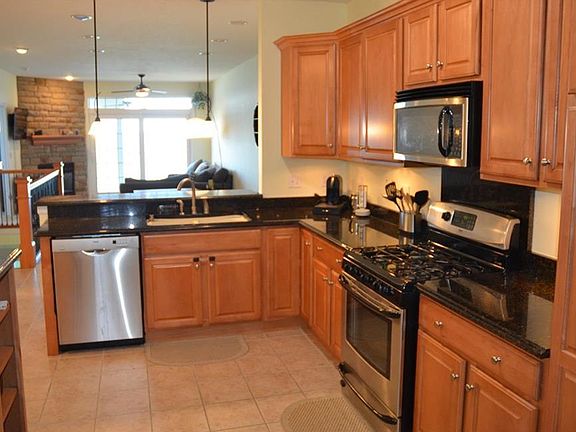 3rd image of 3032 Whispering Shores Dr