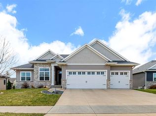 990 Grouse Ct, North Liberty, IA 52317