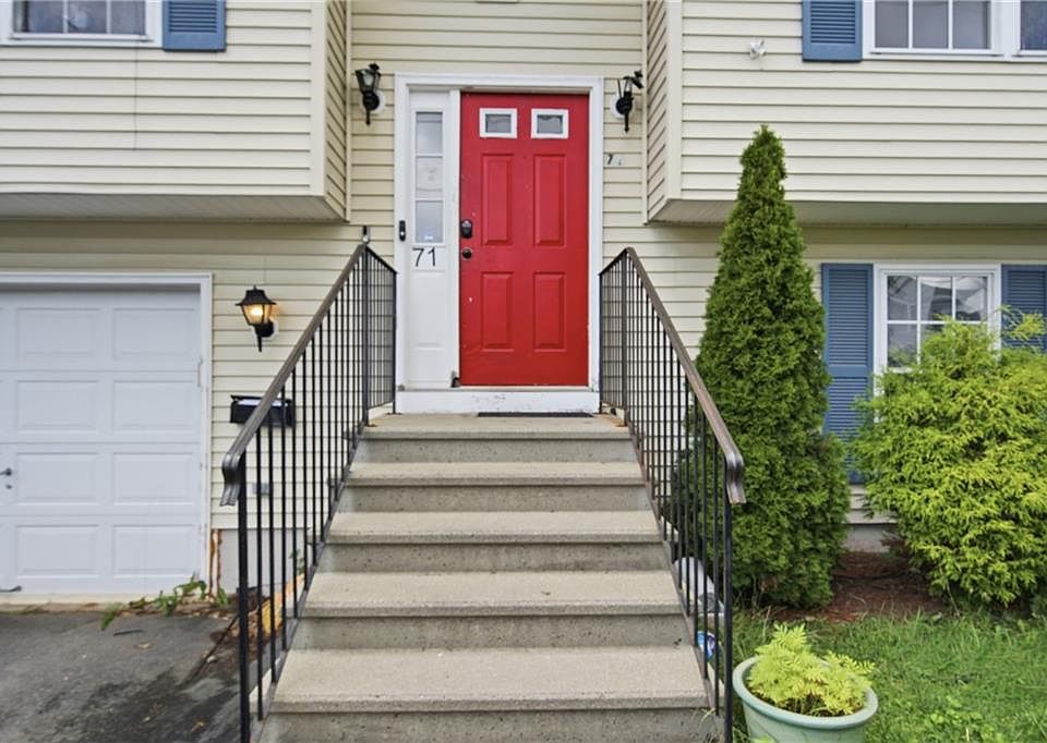 1st image of 71 Clemence St
