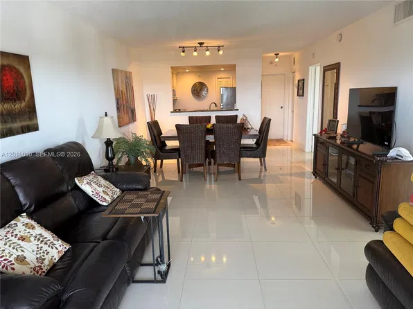 1500 S Ocean Blvd, Pompano Beach, FL