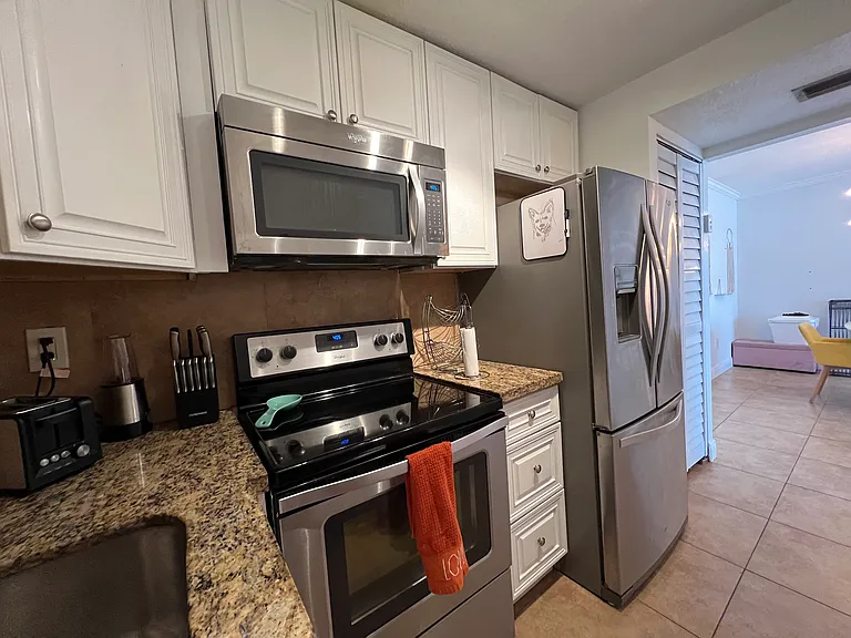 3716 NE 168th St — Photo 31