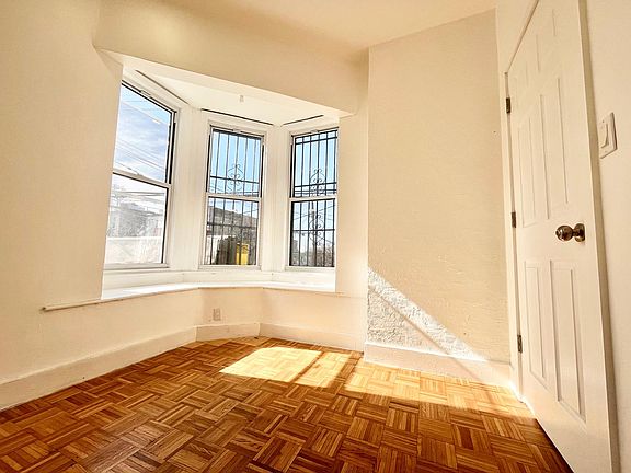 3rd image of 3401 Avenue I Floor 2