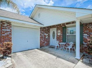 9021 Highway 23 St, Belle Chasse, LA 70037