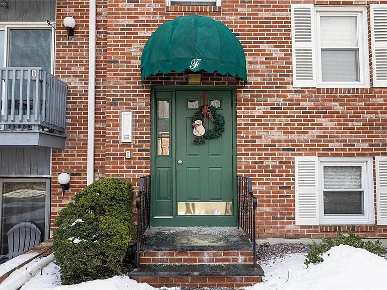 200 Manville Hill Rd #F131 — Photo 16