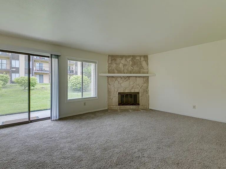 12424 NE 145th St #C25 — Photo 3