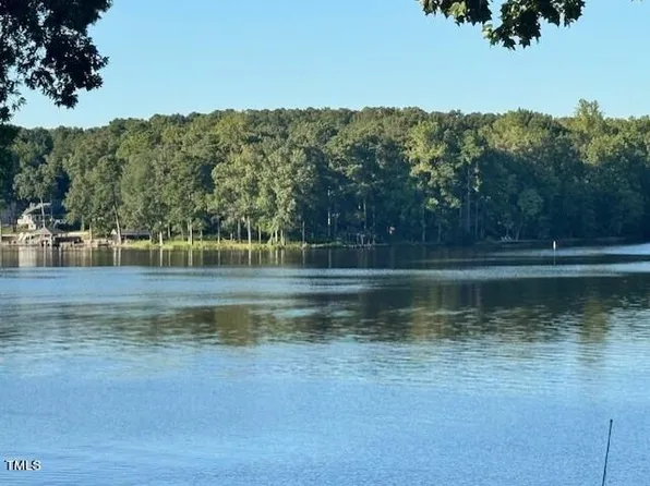 107 Seminole Dr #105, Louisburg, NC 27549