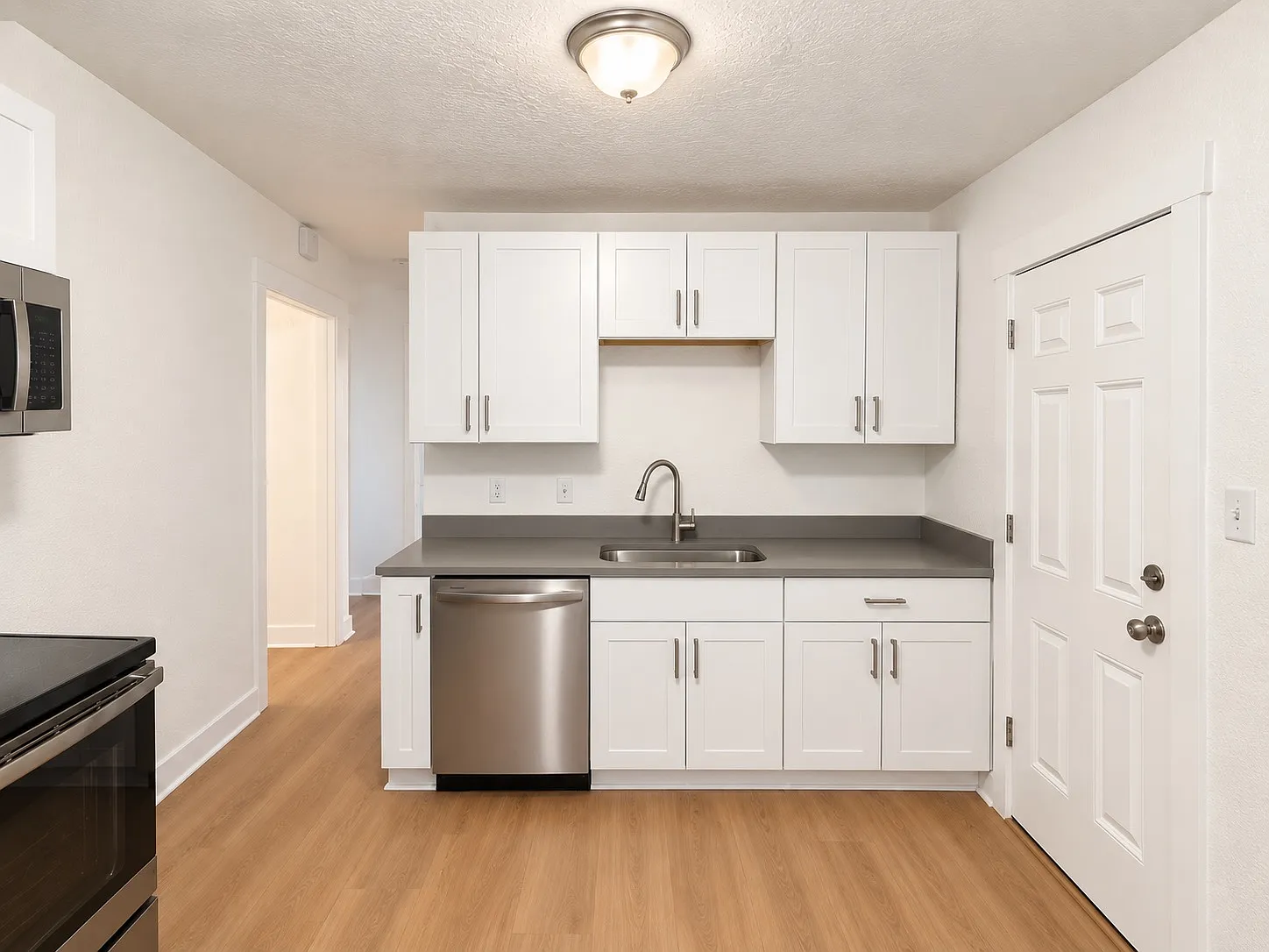 2 bed, 804 sqft, $1,695 — Photo 4