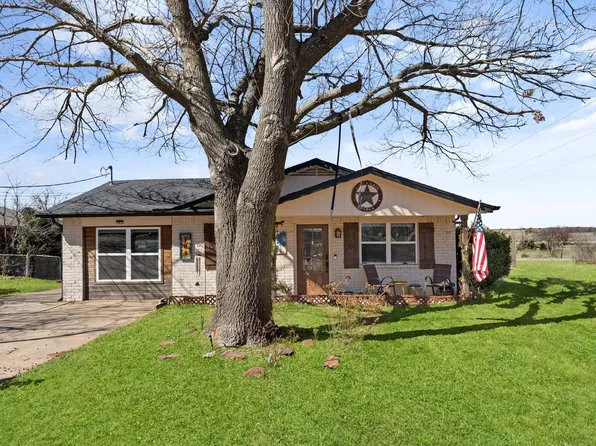 705 Broadway St, Whitesboro, TX 76273