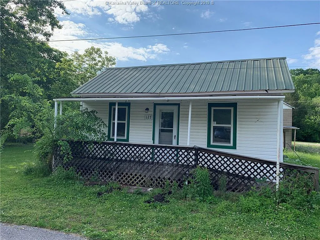 127 Howard St photo 1