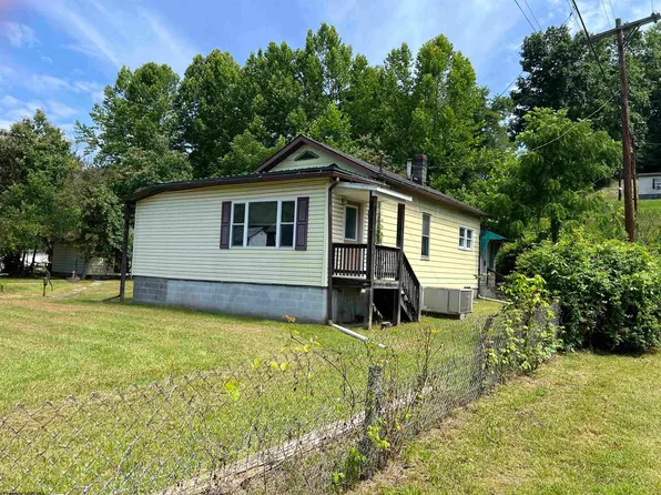 19 Pollock Dr, Rachel, WV 26587
