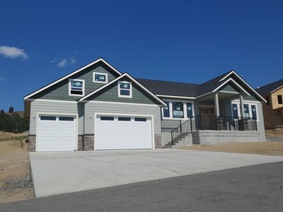 60834 Lake Spokane Dr, Nine Mile Falls, WA, 99026