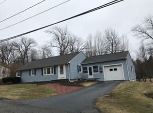 2 Crestwood Rd, Paxton, MA 01612