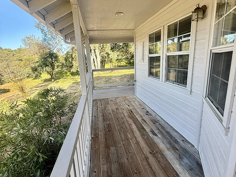 16083 Indian Springs Ranch Rd — Photo 28