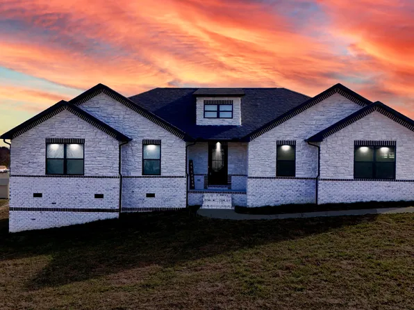 46 Caden Ln, London, KY 40744