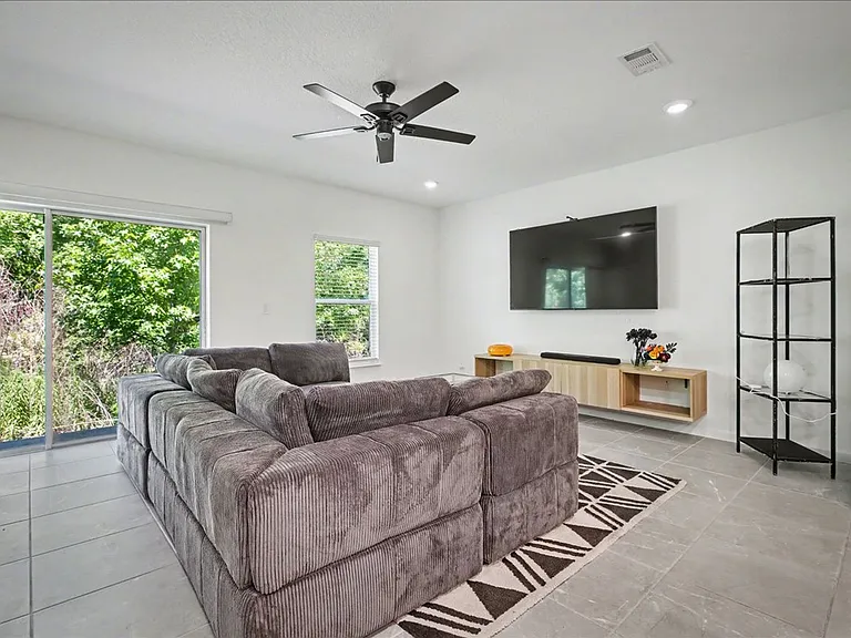 3231 Penny Cove Ln — Photo 9