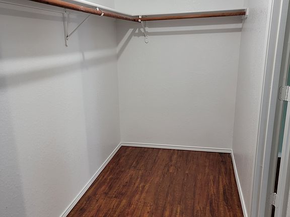 5th image of 4216 Golden Horn Ln