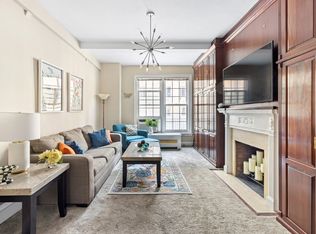 27 W 55th St APT 62, New York, NY 10019