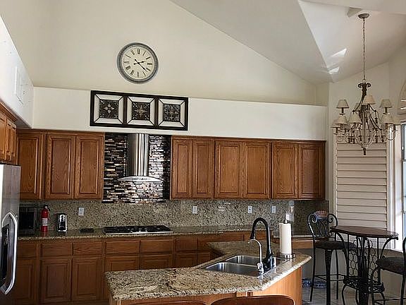 2nd image of 2933 Eaglestone Cir