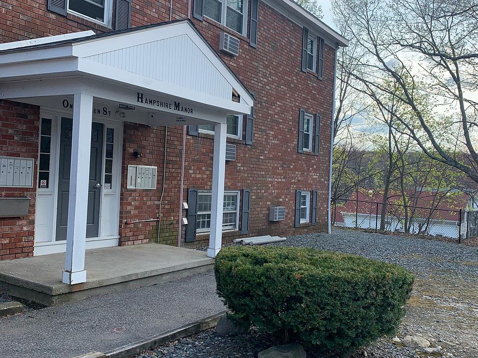 1st image of 1 Helen St #6