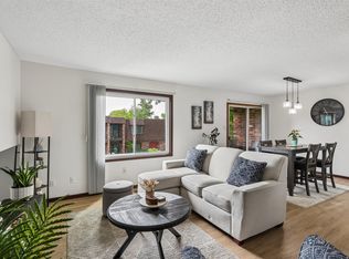 4709 Woodland Ave Unit 7, West Des Moines, IA 50266