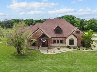 6464 Paradise Dr, Aubrey, TX 76227
