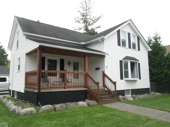 311 Delina St, Marine City, MI 48039
