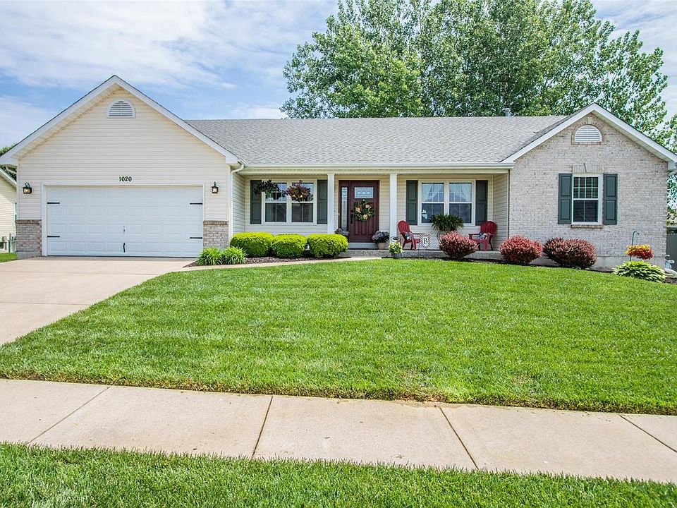 1st image of 1020 Dardenne Woods