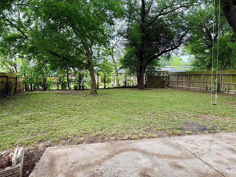 7868 Broadview Dr — Photo 18