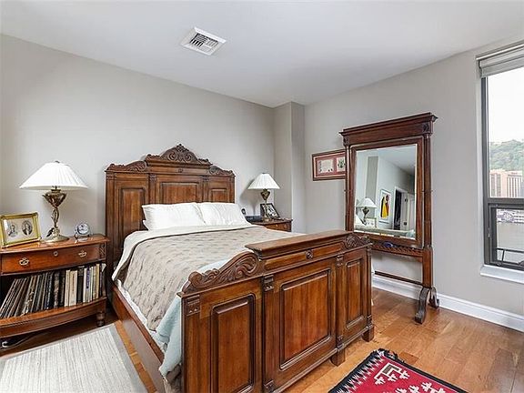 5th image of 151 Fort Pitt Blvd APT 602