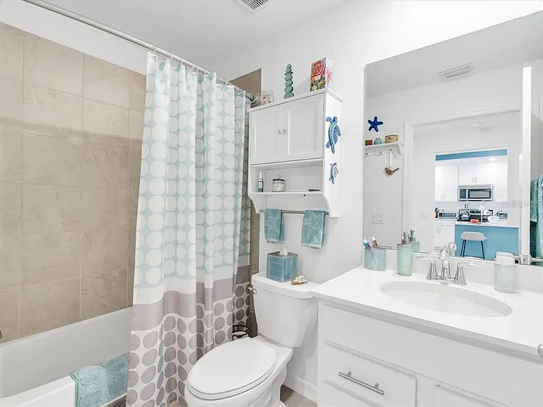 14214 Heritage Landing Blvd #817 — Photo 35