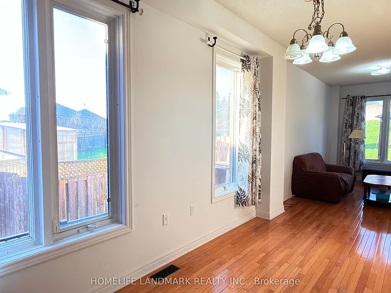 37 Seahorse Ave — Photo 4