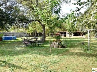 182 Leisure Village Dr, New Braunfels, TX 78130