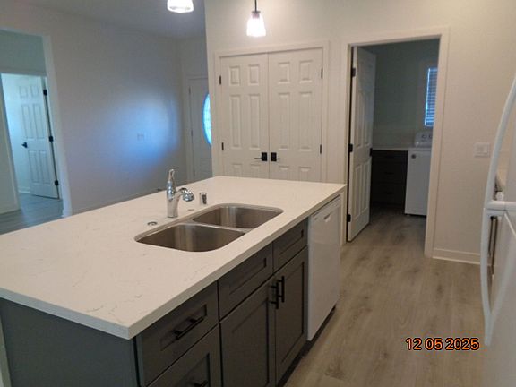 5th image of 41518 Sierra Vista Way