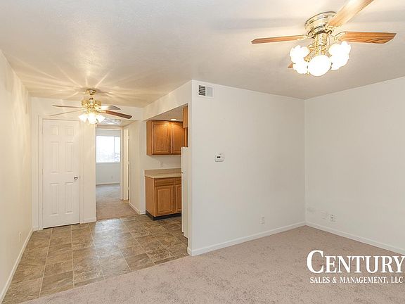 2nd image of 922 C St APT 2