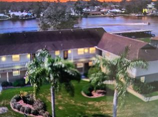 1640 Juno Trl, Astor, FL 32102