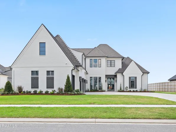 104 Dusty Ridge Dr, Youngsville, LA 70592