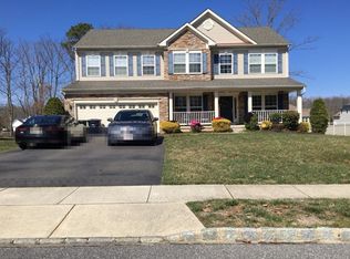 1037 Suffolk Dr, Williamstown, NJ 08094