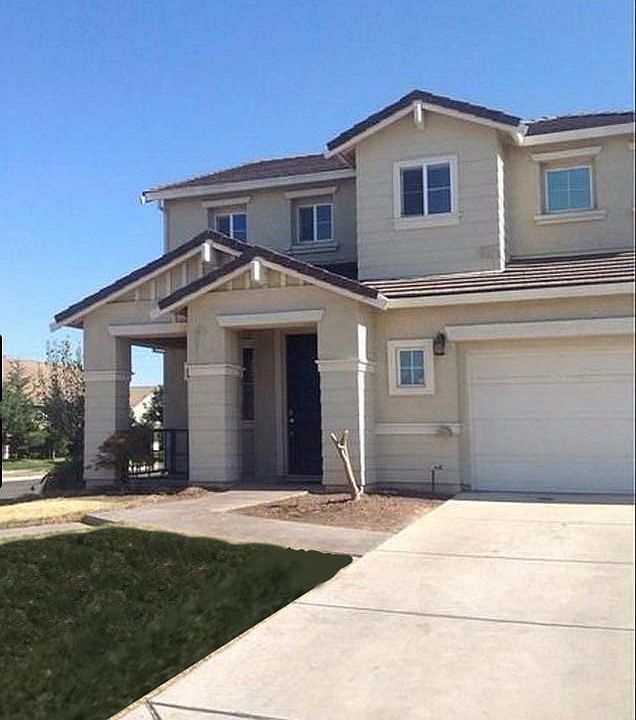 Front yard - Beautiful Home