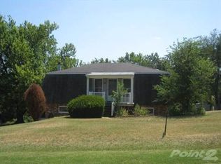 506 E Sunset St, Stockton, MO 65785