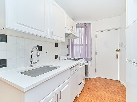 4th image of 313 E 95th St APT 12A