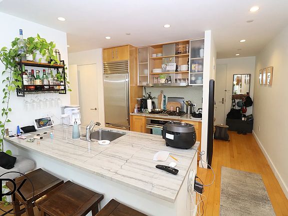 3rd image of 1 Northside Piers APT 22C