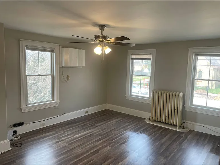 18 E Green St #C — Photo 4