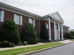 515 Johnson Ave STE 2, Bohemia, NY 11716